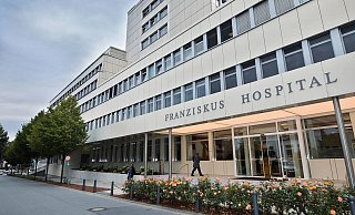 Im Franziskus Hospital in Bielefeld ist die komplette IT lahmgelegt worden. - Sarah Jonek Im Franziskus Hospital in Bielefeld ist die komplette IT lahmgelegt worden. - Sarah Jonek