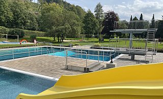 Das Waldschwimmbad Bad Wünnenberg ist noch nicht geöffnet. Die Besucher müssen sich laut Stadt noch etwas gedulden. - Stadt Bad Wünnenberg Das Waldschwimmbad Bad Wünnenberg ist noch nicht geöffnet. Die Besucher müssen sich laut Stadt noch etwas gedulden. - Stadt Bad Wünnenberg