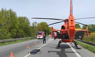 Für den Lieferwagenfahrer wurde ein Rettungshubschrauber angefordert. - Svenja Ludwig Für den Lieferwagenfahrer wurde ein Rettungshubschrauber angefordert. - Svenja Ludwig
