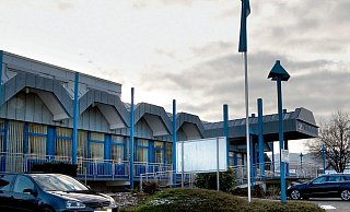 Ein Geldautomat in der Volksbank-Filiale in Preußisch Oldendorf wurde mit Farbe beschmiert. - Sandra Spieker Ein Geldautomat in der Volksbank-Filiale in Preußisch Oldendorf wurde mit Farbe beschmiert. - Sandra Spieker