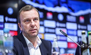 Arminia Bielefelds kaufmännischer Geschäftsführer Christoph Wortmann hat die Lizenzunterlagen fristgerecht eingereicht. - Sarah Jonek Arminia Bielefelds kaufmännischer Geschäftsführer Christoph Wortmann hat die Lizenzunterlagen fristgerecht eingereicht. - Sarah Jonek