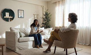 Psychotherapeuten bieten Behandlungen in Einzel- und Gruppengesprächen an. - picture alliance Psychotherapeuten bieten Behandlungen in Einzel- und Gruppengesprächen an. - picture alliance