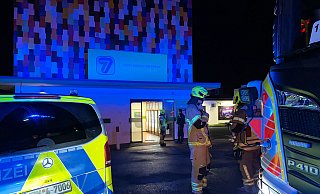 Innerhalb von wenigen Sekunden war der automatisierte Kiosk komplett verraucht. - Ralph Meyer Innerhalb von wenigen Sekunden war der automatisierte Kiosk komplett verraucht. - Ralph Meyer