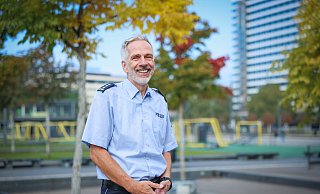 Torsten Lampe, neuer Leiter der Polizeiwache Ost, hat seine Karriere 1985 bei der Bielefelder Polizei gestartet. - Sarah Jonek Torsten Lampe, neuer Leiter der Polizeiwache Ost, hat seine Karriere 1985 bei der Bielefelder Polizei gestartet. - Sarah Jonek
