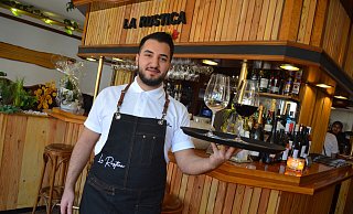 Seyit Sayhar ist der Restaurantleiter vom "La Rustica". - Peter Heidbrink Seyit Sayhar ist der Restaurantleiter vom "La Rustica". - Peter Heidbrink