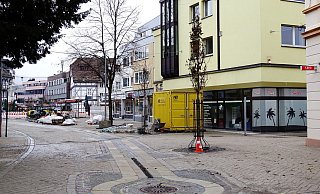 Die Märchenfiguren sollen in der Stummrigestraße im Bereich zwischen Sackstraße (vorne r.) und der Westerbachstraße (im Hintergrund) aufgestellt werden. - Moritz Räker Die Märchenfiguren sollen in der Stummrigestraße im Bereich zwischen Sackstraße (vorne r.) und der Westerbachstraße (im Hintergrund) aufgestellt werden. - Moritz Räker