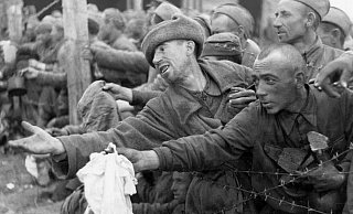 Das Stalag 326 im heutigen Stukenbrock-Senne war gemessen an der Gesamtzahl der Gefangenen, die es durchlaufen haben, das vermutlich größte im Nazi-Reich. - Stalag/LWL Das Stalag 326 im heutigen Stukenbrock-Senne war gemessen an der Gesamtzahl der Gefangenen, die es durchlaufen haben, das vermutlich größte im Nazi-Reich. - Stalag/LWL