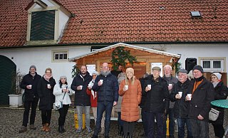 Der Weihnachtsmarkt am Haus des Gastes in Bad Holzhausen findet immer am zweiten Adventswochenende statt, doch 2023 ist das nicht möglich. (Archivbild) - Sigrid Dittmann Der Weihnachtsmarkt am Haus des Gastes in Bad Holzhausen findet immer am zweiten Adventswochenende statt, doch 2023 ist das nicht möglich. (Archivbild) - Sigrid Dittmann