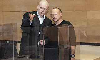 Mit 36 Messerstichen soll Valery H. (re.) seine Ehefrau getötet haben. - Archiv: Jörg Dieckmann Mit 36 Messerstichen soll Valery H. (re.) seine Ehefrau getötet haben. - Archiv: Jörg Dieckmann