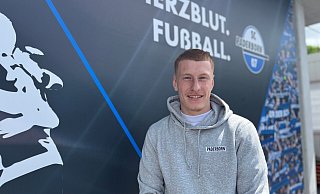 Laurin Curda zieht's vom Schwabenland an die Pader. So kickt der 21-Jährige ab diesem Sommer für den SC Paderborn. - SC Paderborn 07 Laurin Curda zieht's vom Schwabenland an die Pader. So kickt der 21-Jährige ab diesem Sommer für den SC Paderborn. - SC Paderborn 07