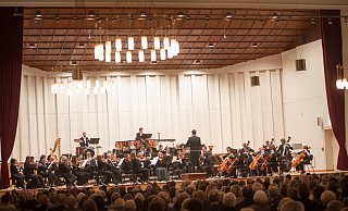 Die Nordwestdeutsche Philharmonie beklagt die schlechten Arbeitsbedingungen im Schützenhof. Foto: Ralf Bittner - Ralf Bittner Die Nordwestdeutsche Philharmonie beklagt die schlechten Arbeitsbedingungen im Schützenhof. Foto: Ralf Bittner - Ralf Bittner