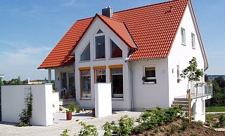Die höchste Preisveränderung gibt es bei den freistehenden Einfamilienhäusern. Aber auch Reihenhäuser werden wieder günstiger. - Pixabay Die höchste Preisveränderung gibt es bei den freistehenden Einfamilienhäusern. Aber auch Reihenhäuser werden wieder günstiger. - Pixabay