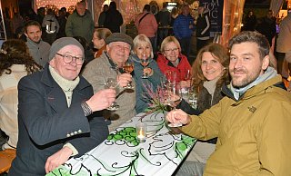 Wieland Buchholz, Jörg Czyborra, Christiane Baumert-Sommer, Martina Lange, Janet Kersten und Sebastian Wappelhorst (v. l) sind hochzufrieden mit den Besucherzahlen. - Karin Prignitz Wieland Buchholz, Jörg Czyborra, Christiane Baumert-Sommer, Martina Lange, Janet Kersten und Sebastian Wappelhorst (v. l) sind hochzufrieden mit den Besucherzahlen. - Karin Prignitz