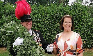 Das neue Königspaar Thorsten und Ruth Beine. - Schützenbruderschaft Thüle Das neue Königspaar Thorsten und Ruth Beine. - Schützenbruderschaft Thüle