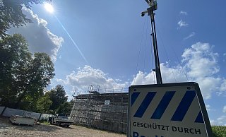 Die Baustelle des Lehrschwimmbeckens in Melbergen wird mit Videotechnik überwacht. - Dirk Windmöller Die Baustelle des Lehrschwimmbeckens in Melbergen wird mit Videotechnik überwacht. - Dirk Windmöller