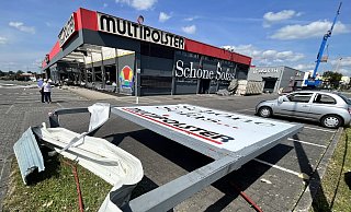Die zerstörten Gebäude in Paderborn ziehen immer wieder Menschen an. - Jens Reddeker Die zerstörten Gebäude in Paderborn ziehen immer wieder Menschen an. - Jens Reddeker