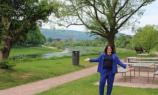 Huxarium-Geschäftsführerin Claudia Koch präsentiert, wie der Gartenpark im Jahr nach der Landesgartenschau genutzt wird. - Jan Husmann Huxarium-Geschäftsführerin Claudia Koch präsentiert, wie der Gartenpark im Jahr nach der Landesgartenschau genutzt wird. - Jan Husmann