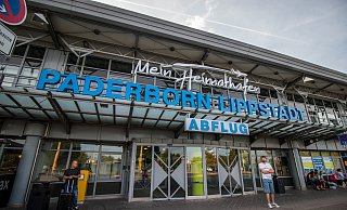 Durch den Streik von Sicherheitspersonal an vielen Flughäfen verbucht der Airport Paderborn-Lippstadt zusätzliche Starts und Landungen. - Björn Leisten Durch den Streik von Sicherheitspersonal an vielen Flughäfen verbucht der Airport Paderborn-Lippstadt zusätzliche Starts und Landungen. - Björn Leisten