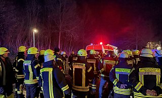 Insgesamt 200 Einsatzkräfte der Feuerwehren waren am Montag in Holzminden im Einsatz. - Kreisfeuerwehr Holzminden Insgesamt 200 Einsatzkräfte der Feuerwehren waren am Montag in Holzminden im Einsatz. - Kreisfeuerwehr Holzminden