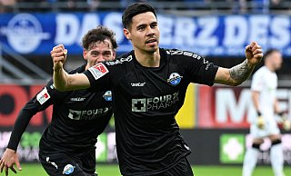 Raphael Obermair verbuchte in dieser Saison zehn Scorerpunkte. Hier jubelt der SCP-Akteur über seinen Freistoßtreffer im Heimspiel gegen Hertha. - Imago Images Raphael Obermair verbuchte in dieser Saison zehn Scorerpunkte. Hier jubelt der SCP-Akteur über seinen Freistoßtreffer im Heimspiel gegen Hertha. - Imago Images