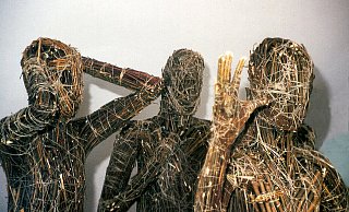 Hartwig Reinboths Figuren aus Weidenzweigen kommen mit einer eindringlichen Präsenz daher. - Privat Hartwig Reinboths Figuren aus Weidenzweigen kommen mit einer eindringlichen Präsenz daher. - Privat