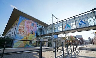 Zunächst widmeten sich die Ermittler den Vorgängen im Oldentruper Hof. Am Ende blieb ein Vorfall aus dem Jugendgästehaus in Bielefeld. - Peter Unger Zunächst widmeten sich die Ermittler den Vorgängen im Oldentruper Hof. Am Ende blieb ein Vorfall aus dem Jugendgästehaus in Bielefeld. - Peter Unger