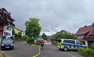 Bei Bauarbeiten in der Von-Vincke-Straße wurde ein Gasleitung beschädigt. - Feuerwehr Bad Driburg Bei Bauarbeiten in der Von-Vincke-Straße wurde ein Gasleitung beschädigt. - Feuerwehr Bad Driburg