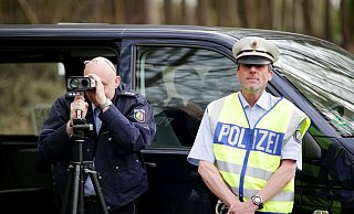 Blitzer, Radarkontrolle - Gerald Dunkel Blitzer, Radarkontrolle - Gerald Dunkel