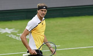 Alexander Zverev ist mit der Ansetzung seines Achtelfinals bei den Terra Wortmann Open alles anders als glücklich. - IMAGO/Steinbrenner Alexander Zverev ist mit der Ansetzung seines Achtelfinals bei den Terra Wortmann Open alles anders als glücklich. - IMAGO/Steinbrenner