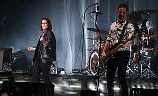 Ein voller Erfolg: Silbermond rocken beim Weser-Open-Air am See in Höxter. - Thomas Kube Ein voller Erfolg: Silbermond rocken beim Weser-Open-Air am See in Höxter. - Thomas Kube