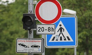 Die Schützenbrücke ist von 20 bis 8 Uhr gesperrt. Und das gilt auch für Radfahrer, darauf weist die Polizei hin. - Ulf Hanke Die Schützenbrücke ist von 20 bis 8 Uhr gesperrt. Und das gilt auch für Radfahrer, darauf weist die Polizei hin. - Ulf Hanke