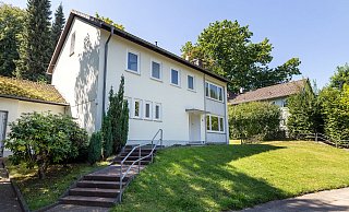 Eine der recht großzügigen 13 Offiziersvillen im Musikerviertel, die unter Denkmalschutz gestellt werden. Mit dem Beschluss ist der Weg zum Verkauf frei. - Oliver Krato Eine der recht großzügigen 13 Offiziersvillen im Musikerviertel, die unter Denkmalschutz gestellt werden. Mit dem Beschluss ist der Weg zum Verkauf frei. - Oliver Krato