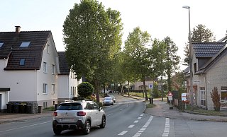 Die Elverdisser Straße wird für mehrere Wochen in beide Richtungen komplett gesperrt. - Frank-Michael Kiel-Steinkamp Die Elverdisser Straße wird für mehrere Wochen in beide Richtungen komplett gesperrt. - Frank-Michael Kiel-Steinkamp