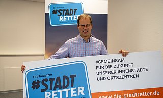 Noch im Oktober posierte Paderborns Citymanager Heiko Appelbaum als Stadtretter-Botschafter. Jetzt hat er gekündigt. - Farbecht Medienagentur Noch im Oktober posierte Paderborns Citymanager Heiko Appelbaum als Stadtretter-Botschafter. Jetzt hat er gekündigt. - Farbecht Medienagentur