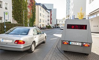 Neuer Blitzer: Ab sofort erfassen drei Anhänger in Bielefeld Temposünder. - Joerg Dieckmann - www.dieckmann-fotodesign.de Neuer Blitzer: Ab sofort erfassen drei Anhänger in Bielefeld Temposünder. - Joerg Dieckmann - www.dieckmann-fotodesign.de