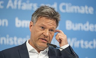 "Ich nehme zur Kenntnis, dass die FDP sich nicht an das gegebene Wort hält an dieser Stelle", sagte Wirtschaftsminister Robert Habeck (Grüne). - Christophe Gateau "Ich nehme zur Kenntnis, dass die FDP sich nicht an das gegebene Wort hält an dieser Stelle", sagte Wirtschaftsminister Robert Habeck (Grüne). - Christophe Gateau