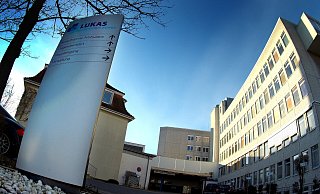 Das Lukas-Krankenhaus ist eines von wenigen Häuser in der Region, die eine Palliativstation haben. Foto: Gerald Dunkel - Gerald Dunkel Das Lukas-Krankenhaus ist eines von wenigen Häuser in der Region, die eine Palliativstation haben. Foto: Gerald Dunkel - Gerald Dunkel