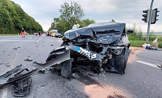 Die beiden BMW wurden bei dem Unfall in Höxter völlig zerstört. - David Schellenberg Die beiden BMW wurden bei dem Unfall in Höxter völlig zerstört. - David Schellenberg