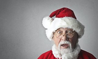 Der neue Nikolaus verteilte in Versmold Süßigkeiten-Tüten an die Kinder. Irgendjemand muss währenddessen oder danach einen Karton von der Bühne gestohlen haben - Symbolfoto/Pixabay Der neue Nikolaus verteilte in Versmold Süßigkeiten-Tüten an die Kinder. Irgendjemand muss währenddessen oder danach einen Karton von der Bühne gestohlen haben - Symbolfoto/Pixabay