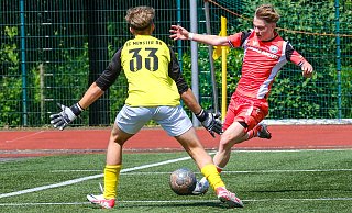 Samuel Wolker (r.) traf im Spiel seiner DSC-U16 gleich drei Mal gegen den SC Münster 08. - Andreas Zobe Samuel Wolker (r.) traf im Spiel seiner DSC-U16 gleich drei Mal gegen den SC Münster 08. - Andreas Zobe