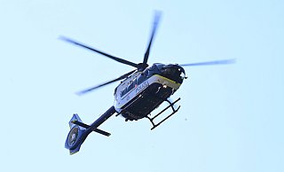 Anwohner hat der Polizeihubschrauber aufgeschreckt, der mehrere Stunden über Steinheim kreiste. - Felix Hörhager Anwohner hat der Polizeihubschrauber aufgeschreckt, der mehrere Stunden über Steinheim kreiste. - Felix Hörhager