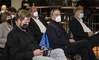 Hans-Jürgen Laufer (M.) wurde zum Ehrenpräsidenten ernannt. - Joerg Dieckmann Hans-Jürgen Laufer (M.) wurde zum Ehrenpräsidenten ernannt. - Joerg Dieckmann