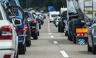 Es staut sich auf der Autobahn. - Pixabay (Symbolbild) Es staut sich auf der Autobahn. - Pixabay (Symbolbild)