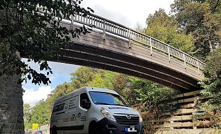 Immer wieder werden Gegenstände von der Brücke am Wall in Höxter geworfen. - David Schellenberg Immer wieder werden Gegenstände von der Brücke am Wall in Höxter geworfen. - David Schellenberg