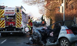 Ein 30-Jähriger aus Münster war im Dezember 2020 auf der B 65 mit stark überhöhter Geschwindigkeit mit einem entgegenkommenden Auto zusammengestoßen. - Patrick Schwemling (Archiv) Ein 30-Jähriger aus Münster war im Dezember 2020 auf der B 65 mit stark überhöhter Geschwindigkeit mit einem entgegenkommenden Auto zusammengestoßen. - Patrick Schwemling (Archiv)