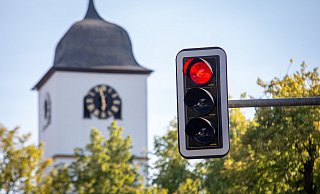 Am Ende des Pilotprojekts sollte an der Schlosskreuzung ein flüssig fließender Straßenverkehr mit geringen Wartezeiten stehen. - Niklas Tüns Am Ende des Pilotprojekts sollte an der Schlosskreuzung ein flüssig fließender Straßenverkehr mit geringen Wartezeiten stehen. - Niklas Tüns