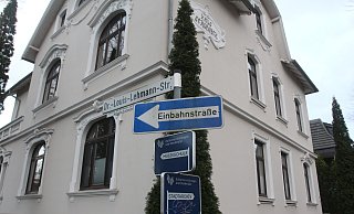 Der 22-Jährige hat nach Erkenntnissen der Mordkommission am 2. Januar "in Eile" seine Wohnung in der Dr.-Louis-Lehmannstraße in Richtung Portastraße verlassen. - Ulf Hanke Der 22-Jährige hat nach Erkenntnissen der Mordkommission am 2. Januar "in Eile" seine Wohnung in der Dr.-Louis-Lehmannstraße in Richtung Portastraße verlassen. - Ulf Hanke