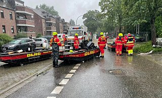 Das Foto zeigt den Einsatz am Donnerstag in Eschweiler. Dort führte die DLRG Evakuierungen durch. - DLRG/Niklas Weber Das Foto zeigt den Einsatz am Donnerstag in Eschweiler. Dort führte die DLRG Evakuierungen durch. - DLRG/Niklas Weber