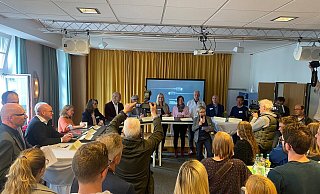 Etliche Interessierte kamen am späten Dienstagnachmittag zu dem Termin ins AWO-Berufskolleg an der Detmolder Straße. - Eike J. Horstmann Etliche Interessierte kamen am späten Dienstagnachmittag zu dem Termin ins AWO-Berufskolleg an der Detmolder Straße. - Eike J. Horstmann