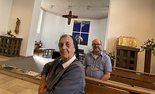 Schwester Elrike Tyws und Pater Bernd Hesiterkamp in der Kapelle des Salesianum. - Marc Schröder Schwester Elrike Tyws und Pater Bernd Hesiterkamp in der Kapelle des Salesianum. - Marc Schröder